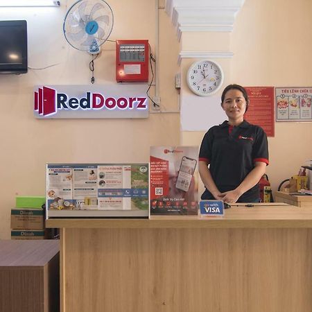 Reddoorz Near Khu Che Xuat Tan Thuan 2 Otel Ho Şi Min Dış mekan fotoğraf
