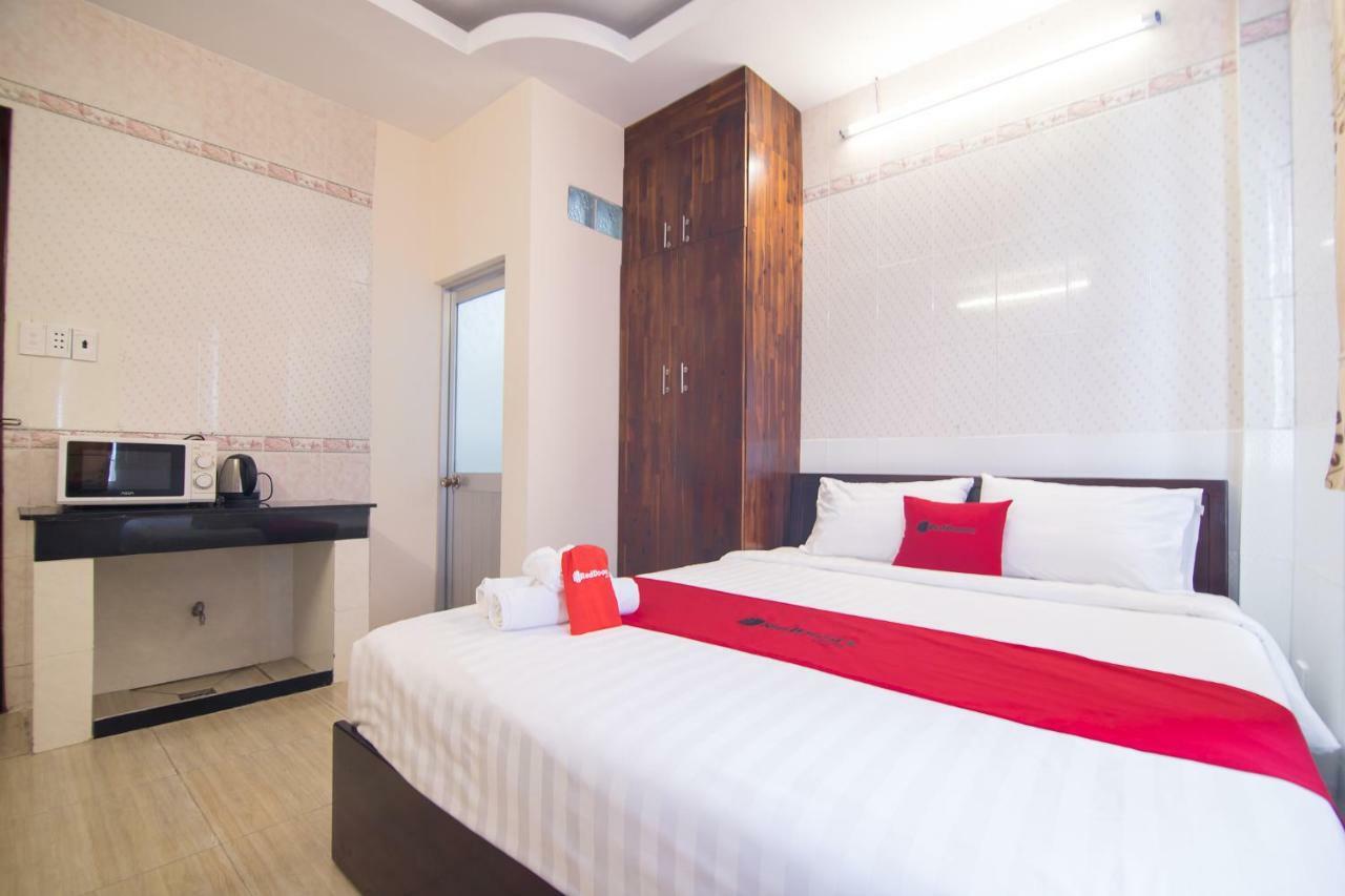 Reddoorz Near Khu Che Xuat Tan Thuan 2 Otel Ho Şi Min Dış mekan fotoğraf