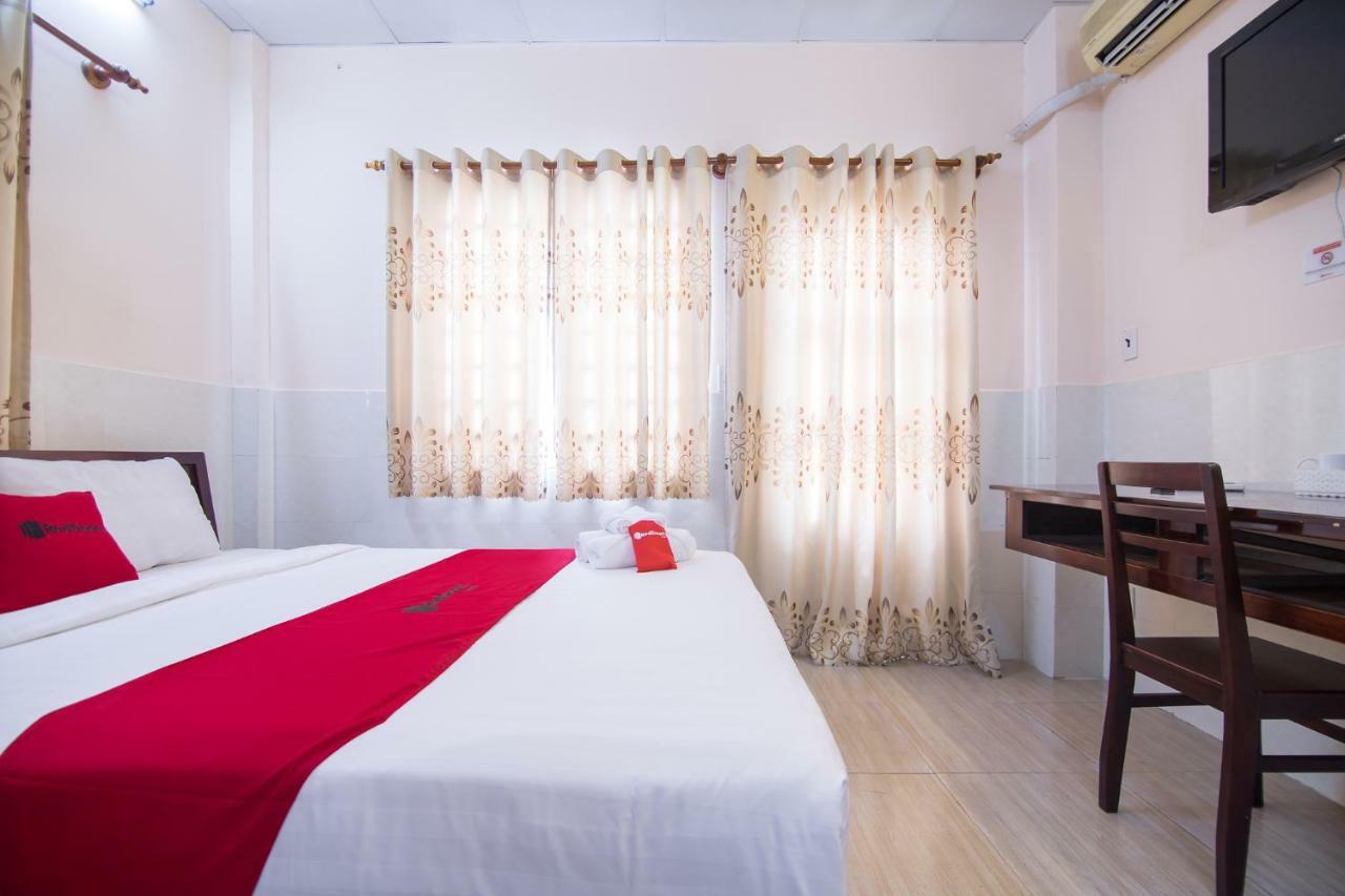 Reddoorz Near Khu Che Xuat Tan Thuan 2 Otel Ho Şi Min Dış mekan fotoğraf