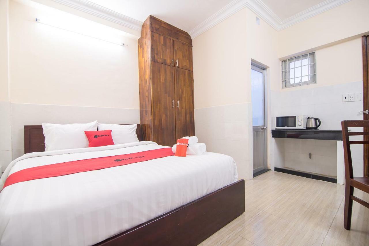 Reddoorz Near Khu Che Xuat Tan Thuan 2 Otel Ho Şi Min Dış mekan fotoğraf