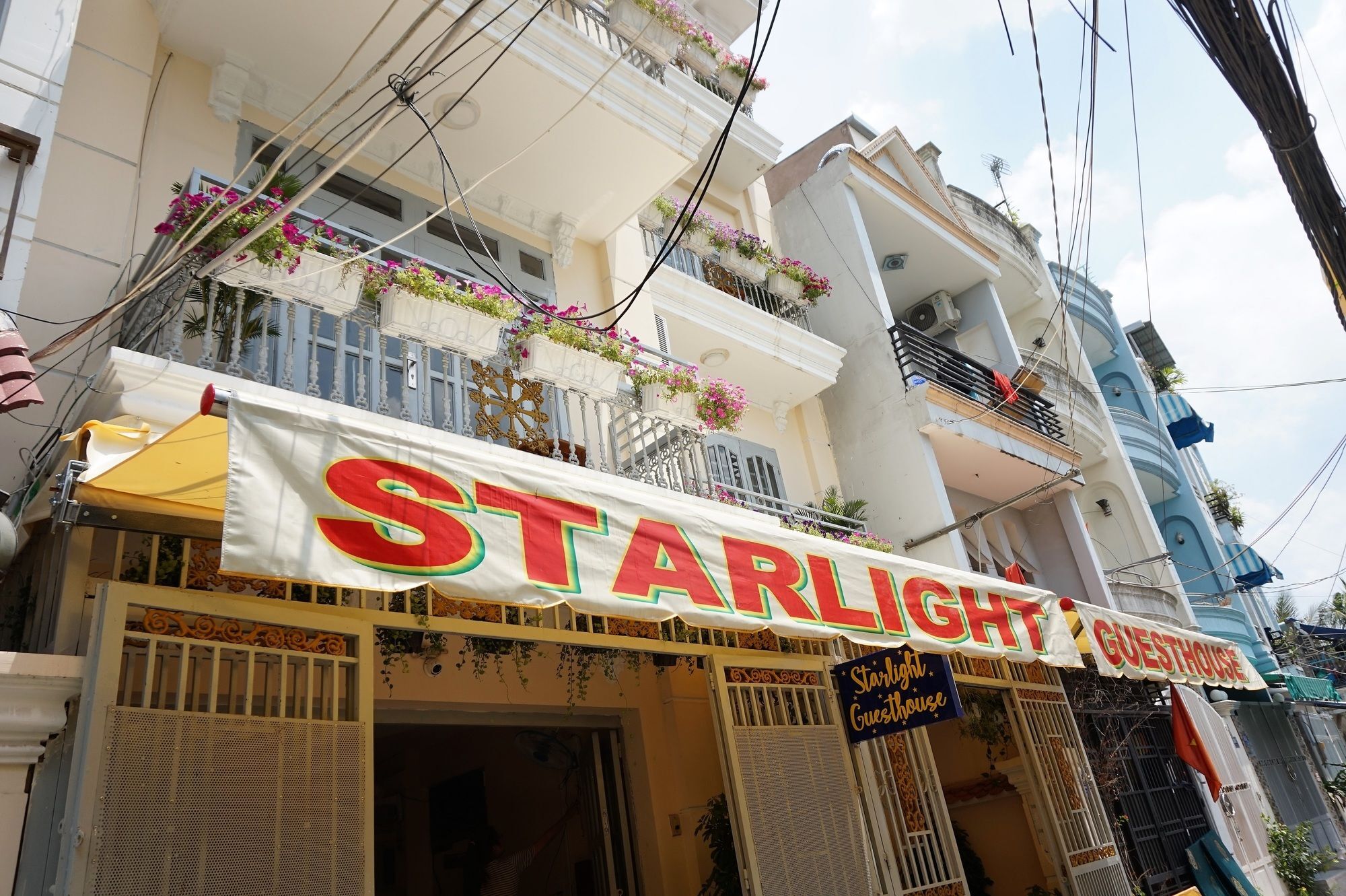 Reddoorz Near Khu Che Xuat Tan Thuan 2 Otel Ho Şi Min Dış mekan fotoğraf