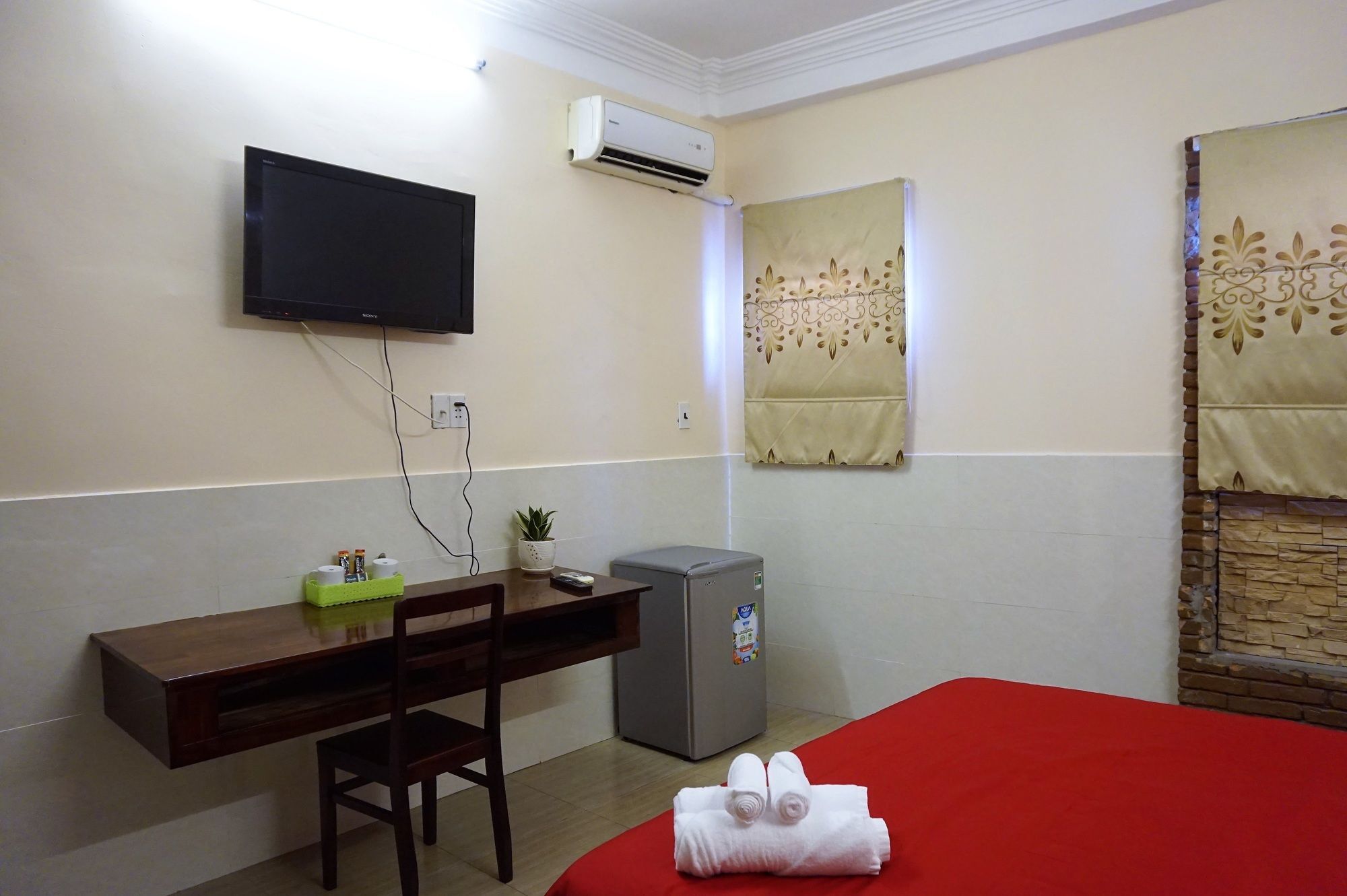 Reddoorz Near Khu Che Xuat Tan Thuan 2 Otel Ho Şi Min Dış mekan fotoğraf