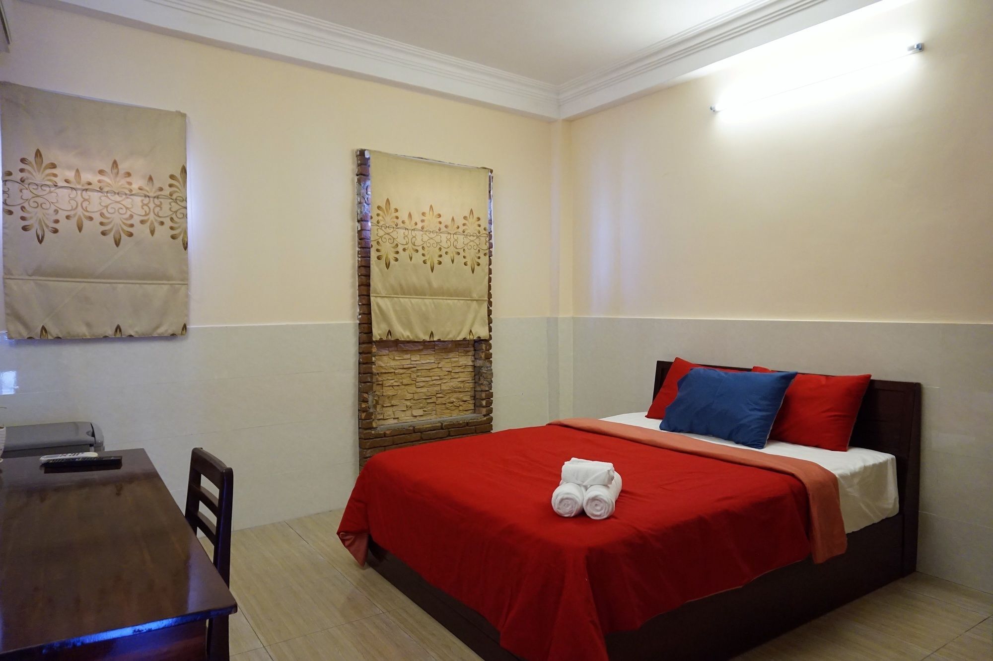 Reddoorz Near Khu Che Xuat Tan Thuan 2 Otel Ho Şi Min Dış mekan fotoğraf
