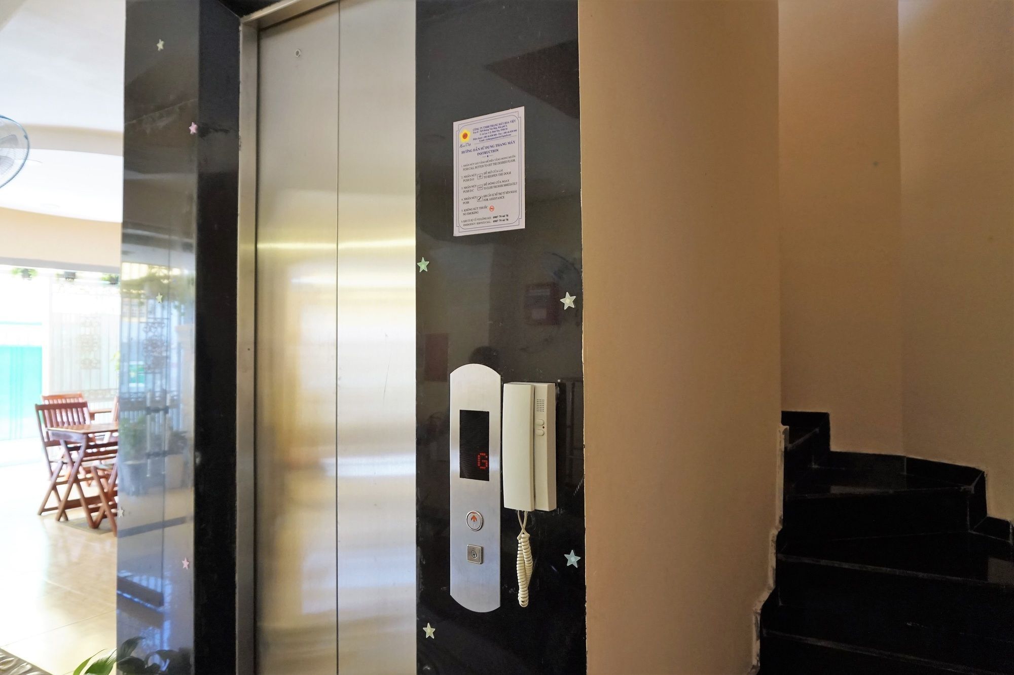 Reddoorz Near Khu Che Xuat Tan Thuan 2 Otel Ho Şi Min Dış mekan fotoğraf