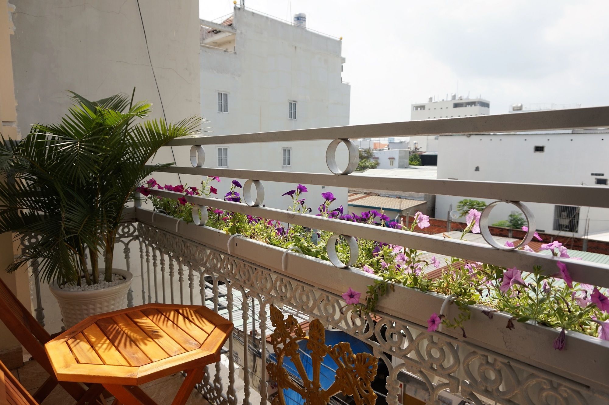 Reddoorz Near Khu Che Xuat Tan Thuan 2 Otel Ho Şi Min Dış mekan fotoğraf