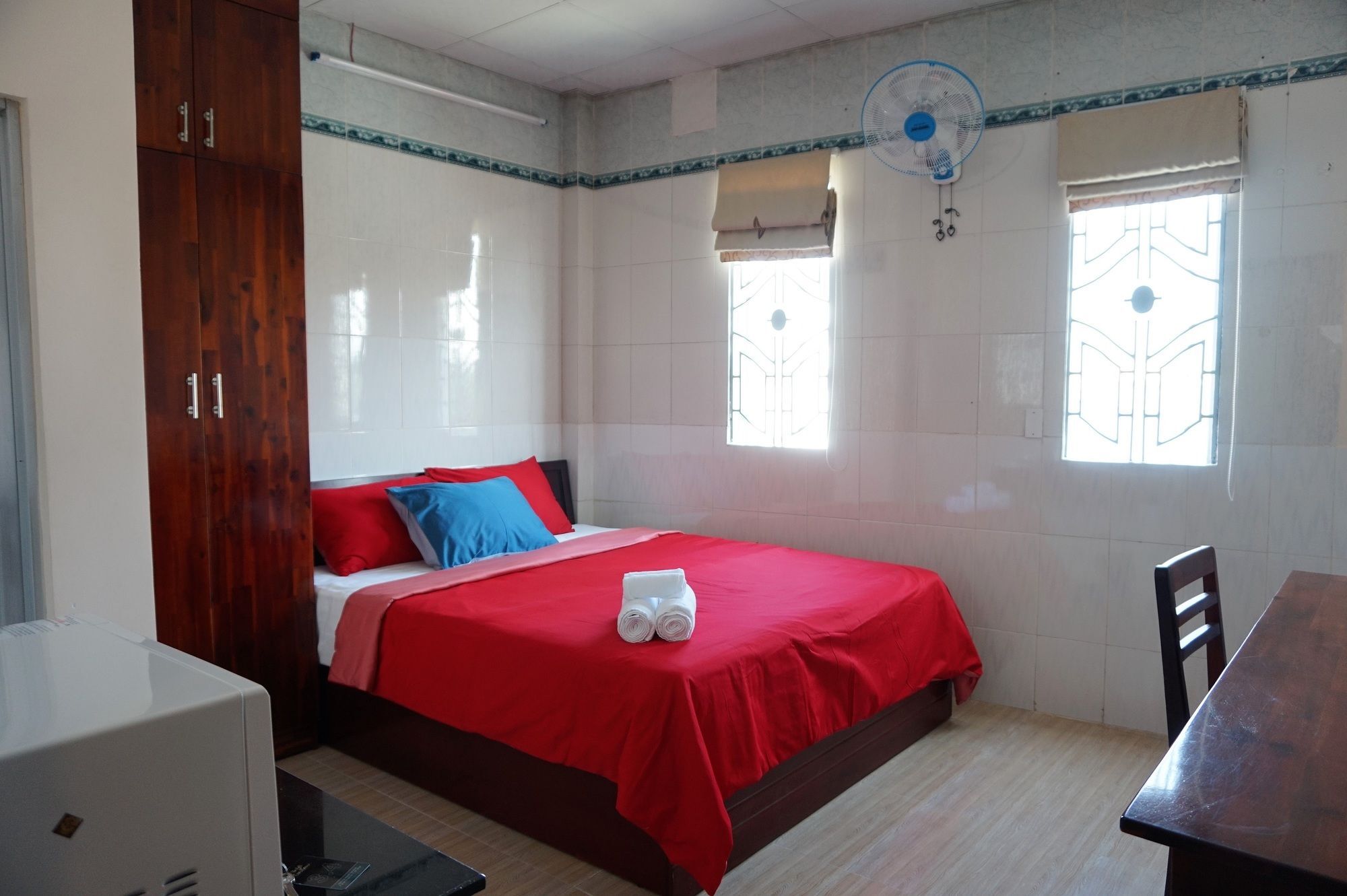 Reddoorz Near Khu Che Xuat Tan Thuan 2 Otel Ho Şi Min Dış mekan fotoğraf