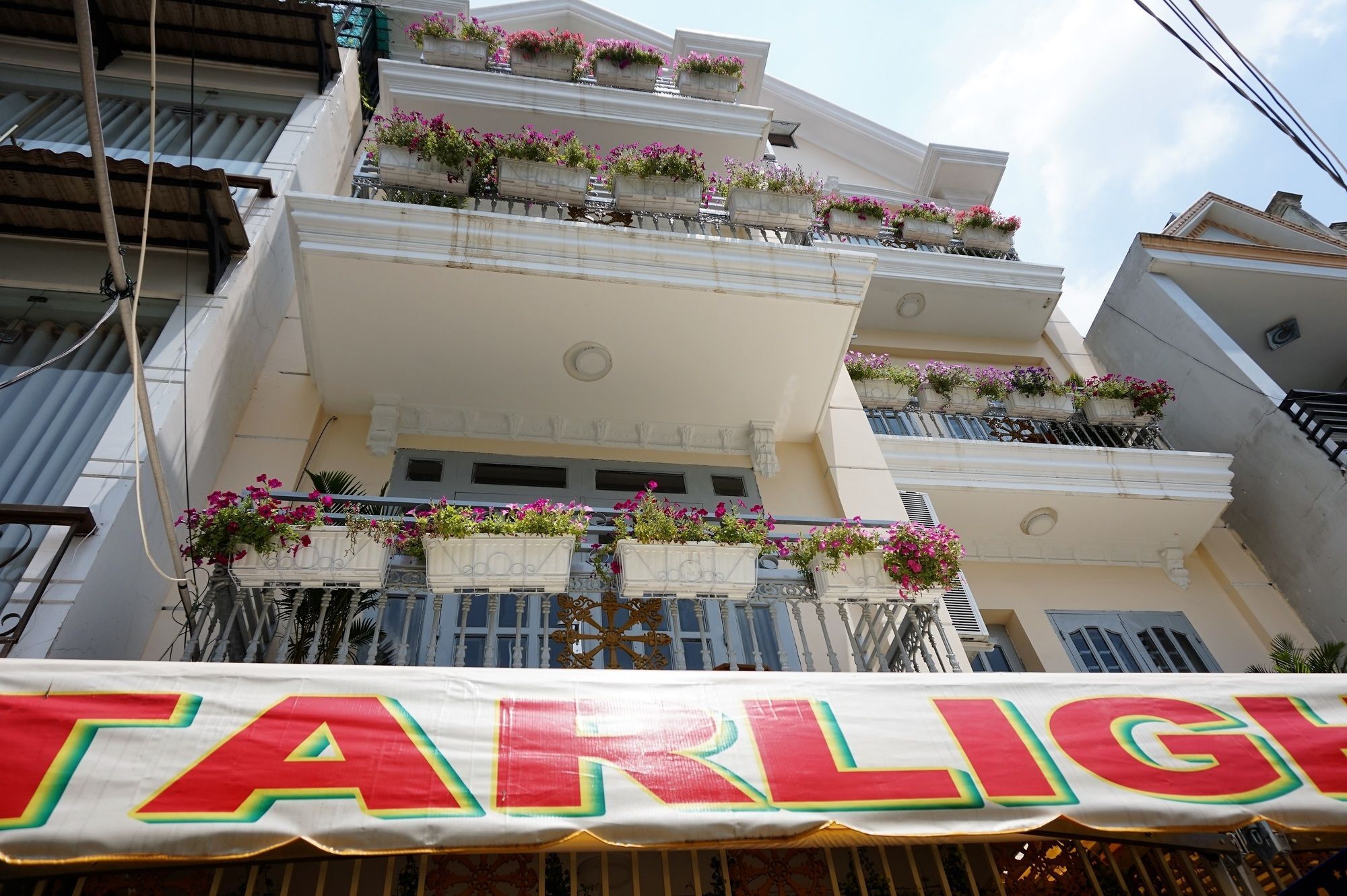 Reddoorz Near Khu Che Xuat Tan Thuan 2 Otel Ho Şi Min Dış mekan fotoğraf