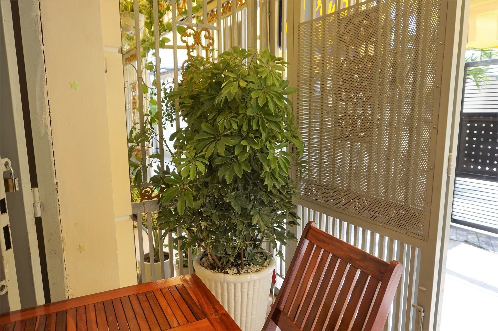 Reddoorz Near Khu Che Xuat Tan Thuan 2 Otel Ho Şi Min Dış mekan fotoğraf